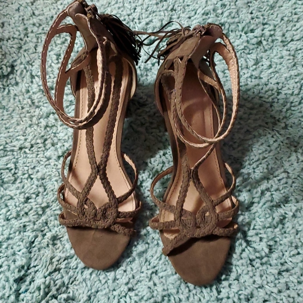 Charlotte Russ Heels💕